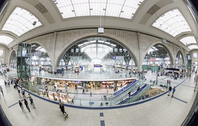 Innenpanorama des Leipziger Hauptbahnhofes