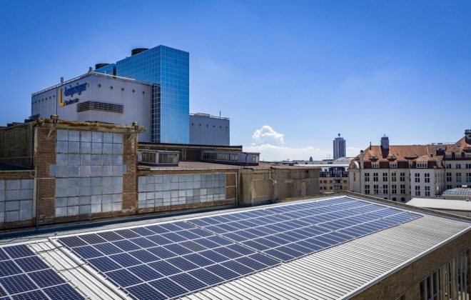 Photovoltaikanlagen auf Leipzigs Dächern sollen in den kommenden Jahren einen wichtiges Beitrag zur Energieversorgung leisten.