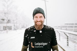 Hat Schnee und Kälte getrotzt: Bernd Wommer bei seinem Marathon-Training im Winter 2022/23.